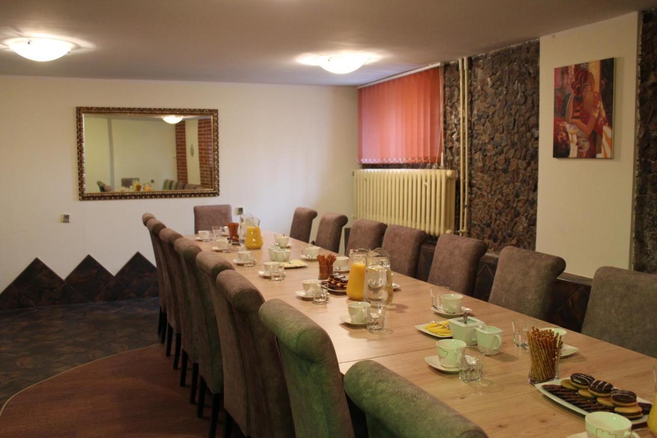 Bed and Breakfast Galeona à Elbląg Extérieur photo